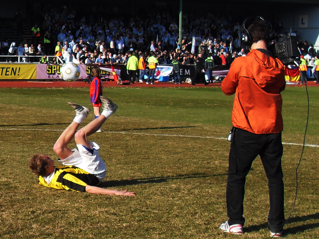 Emil Jylhänlahti - sole juggling Emil Jylhänlahti - sole juggling